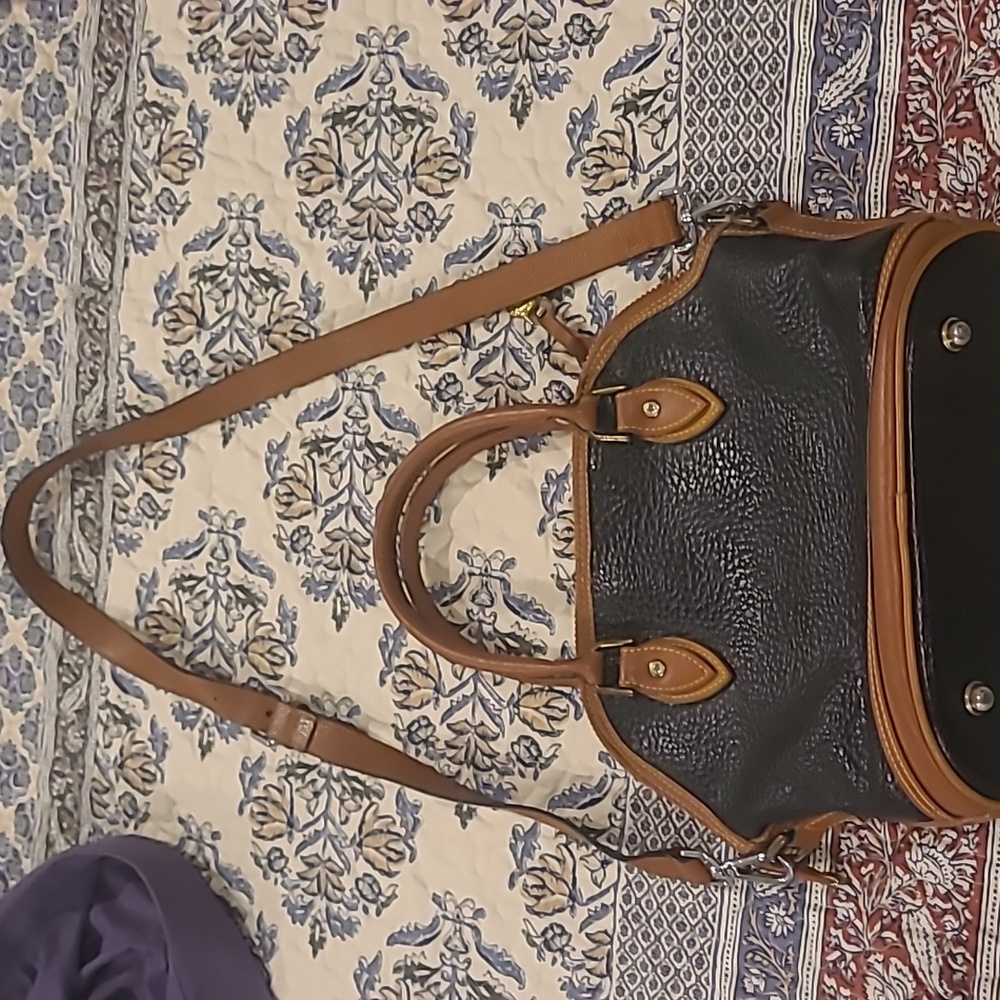 Vintage Rare Dooney & Bourke All-Weather Leather Norfolk Purse - Picture 3 of 8